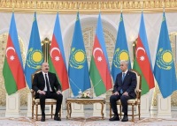 İlham Əliyev Qazaxıstan prezidenti ilə təkbətək görüşdü