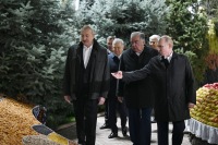 İlham Əliyev MDB liderlərinin qeyri-rəsmi şam yeməyində – FOTO