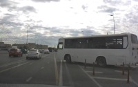 Qaydaları kobud şəkildə pozub sərnişinləri təhlükəyə atdı - Video