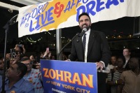 Demokrat-sosialist Zöhran Mamdani Nyu-York seçkilərində qalib gəldi