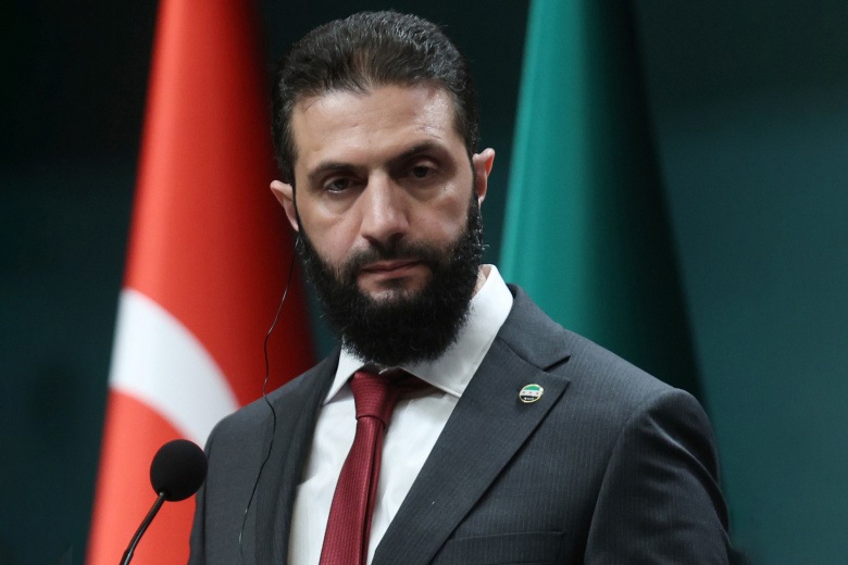 Suriyada hakimiyyət dəyişikliyinin ildönümü: Dəməşqdə hərbi parad