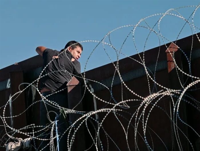 Küçələrdə xaos: ABŞ-da miqrantın təqibi atəşlə nəticələndi