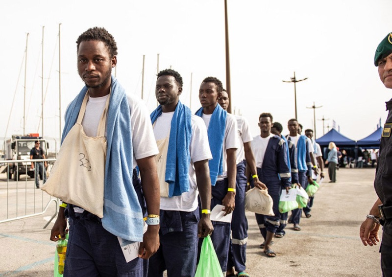 Aİ qanunsuz miqrantlar üçün geri qaytarma prosedurlarını sərtləşdirdi