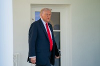 Tramp Avropa liderlərini Zelenskiyə təzyiq göstərməyə çağırdı