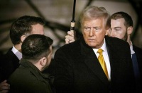 Trampdan Kiyevə xəbərdarlıq: Vaxt uzandıqca Rusiya mövqeyini dəyişir