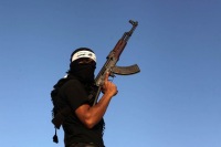 ABŞ qırıcıları Suriyanın səmasında: İŞİD-ə ağır zərbələr