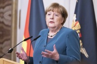 Merkel simvolik jestindən imtina etdi: “Artıq mənə uyğun deyil”