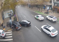 Paytaxtda qəza: yol məhəccəri uşağın üzərinə aşdı