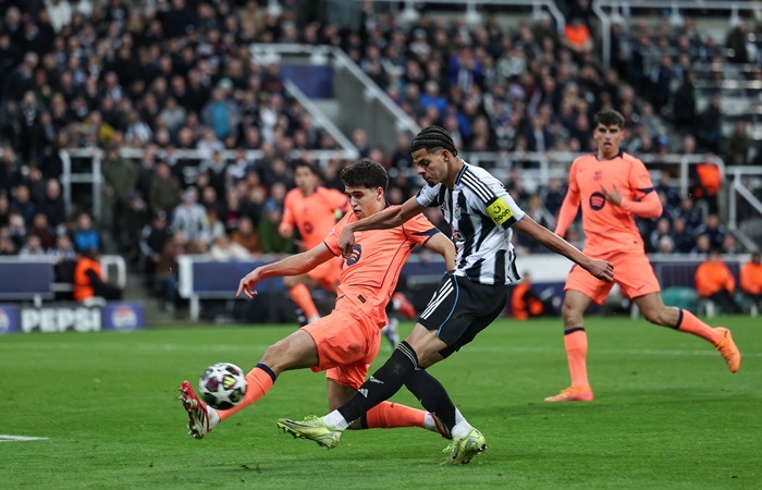 Çempionlar Liqasında Nyukasl – Barselona matçı 1:1 bitdi