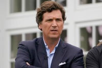 Carlsonun anbarından 7,9 milyon dollarlıq "snus" oğurlandı