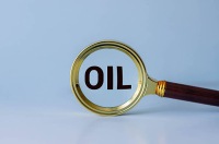 Yaxın Şərq gərginliyi nefti yenidən 100 dolların üzərinə qaldırdı