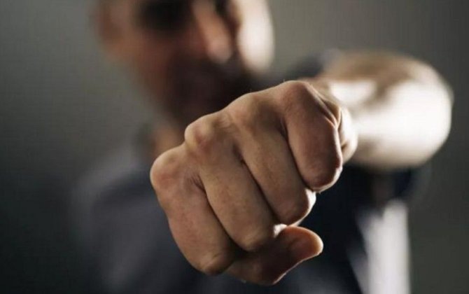 Qusarda oğul ona araq satmadığına görə anasını döydü