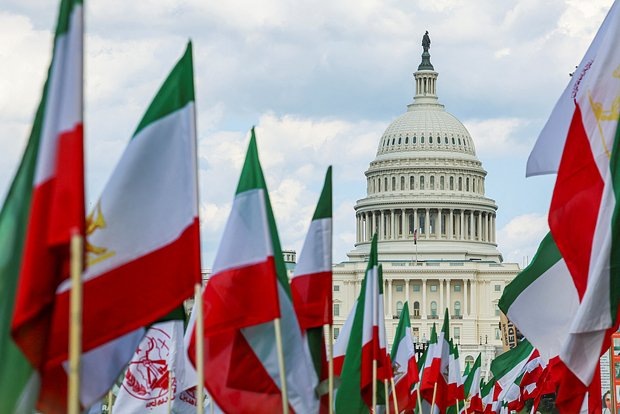 İran ABŞ və İsrail üçün "cəhənnəmin qapılarını" açmaqla hədələdi