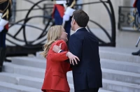 Makronun “səmimiyyəti” Melonini çətin vəziyyətə saldı - FOTO