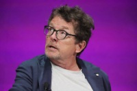 CNN onu “öldürdü” - Maykl Cey Foks yayılan xəbərlərə cavab verdi