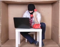 "Bankdan zəng” - Dələduz zənglərini tanımaq üçün 5 vacib qayda