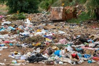 Keşiş körpəni diri-diri basdırmaq istəyərkən tutuldu