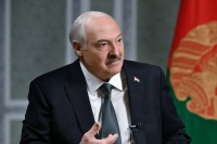 Lukaşenko Ermənistana Ukrayna ssenarisi xəbərdarlığı etdi
