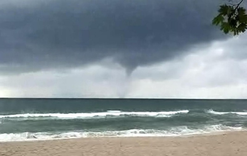 Qara dəniz üzərində iki tornado Rizə sakinlərini qorxuya saldı