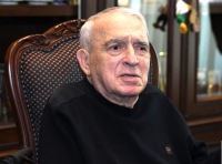 Şair Çingiz Əlioğlu vəfat etdi
