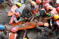 Nepalda fəlakətin miqyası böyüyür: 1396 nəfər öldü, 2,5 min insan itkindir