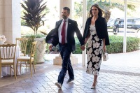 Putinə yaxın iş adamından Trampın oğluna yüz minlərlə dollarlıq toy hədiyyəsi